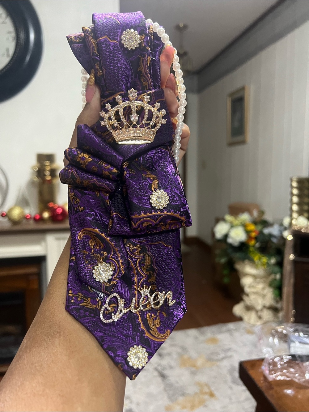 Queen Embellished Purple Decorative tie necklace Women's Accessory
